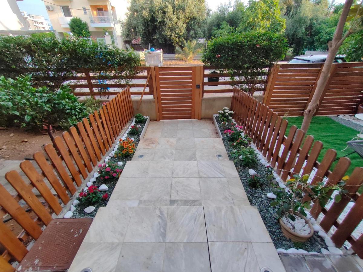 Serenity And Relaxing Studio Kalamata Bagian luar foto