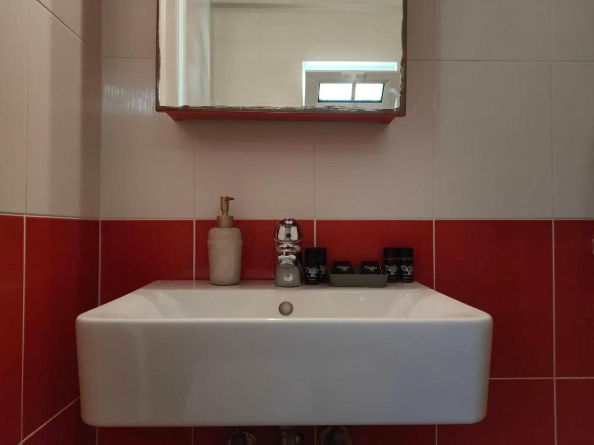 Serenity And Relaxing Studio Kalamata Bagian luar foto