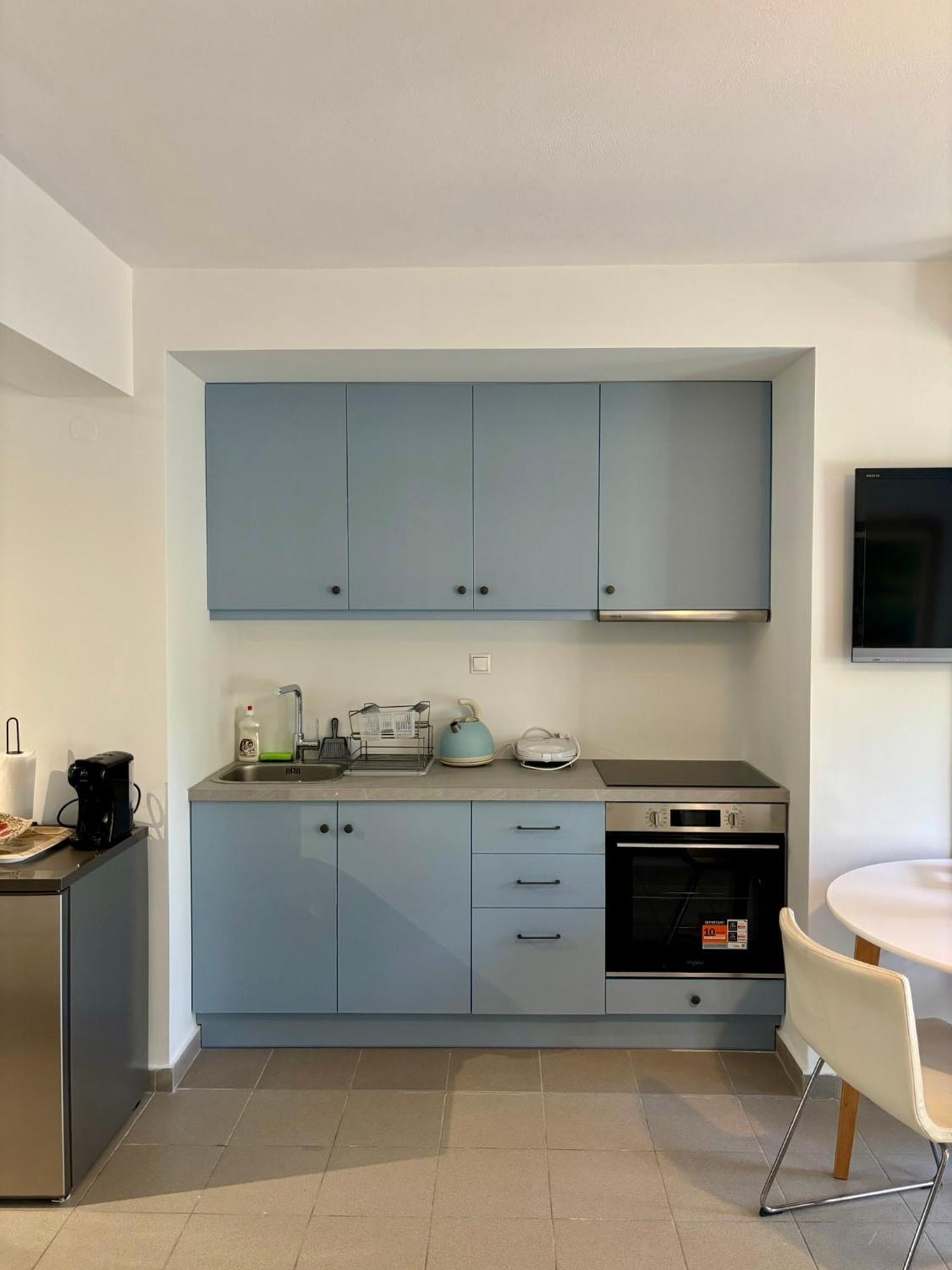 Serenity And Relaxing Studio Kalamata Bagian luar foto
