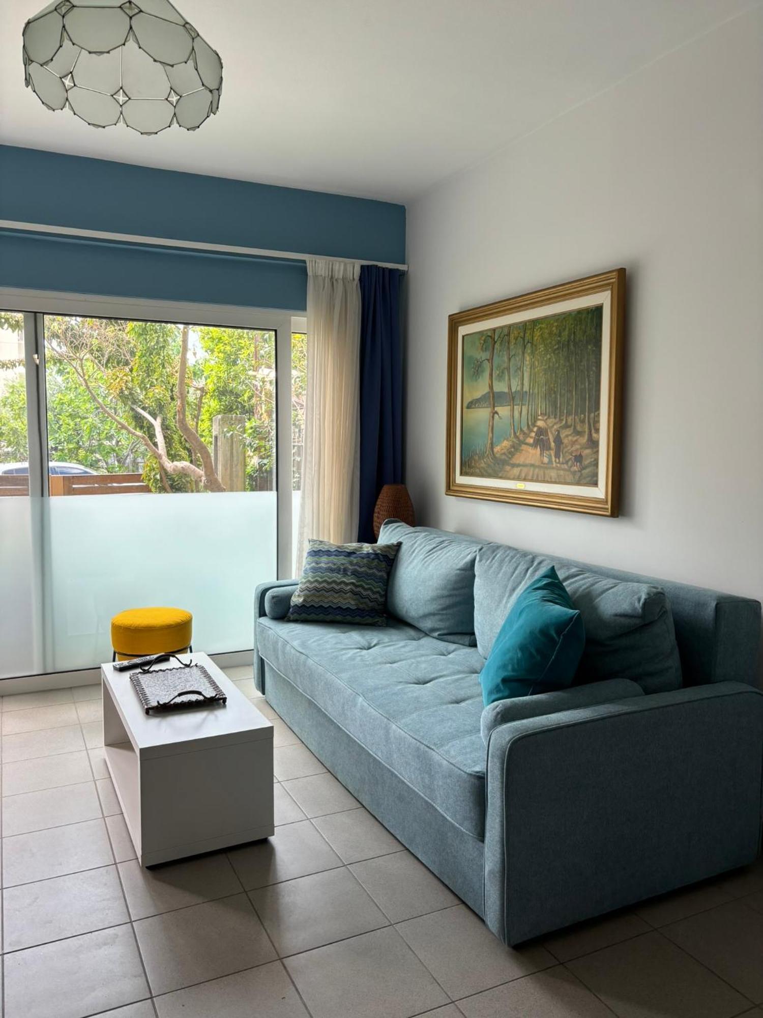Serenity And Relaxing Studio Kalamata Bagian luar foto